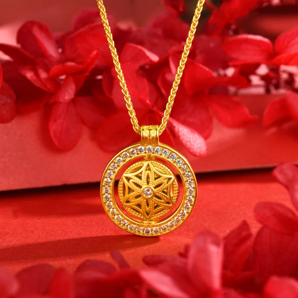 Eight-treasure compass stands for good luck and fortune, this women necklace constructed with AU999 pure 24K gold rotatable