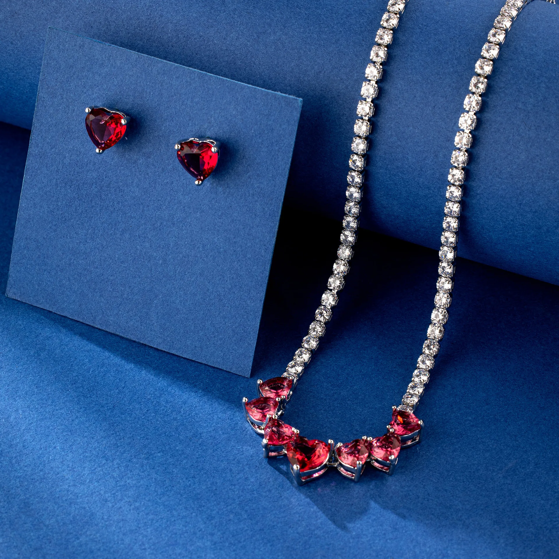 Red Heart Full Diamond Necklace & Earrings Set, Luxury Sparkling Jewelry Two-piece Set, High-end Party Banquet Dress Accessories