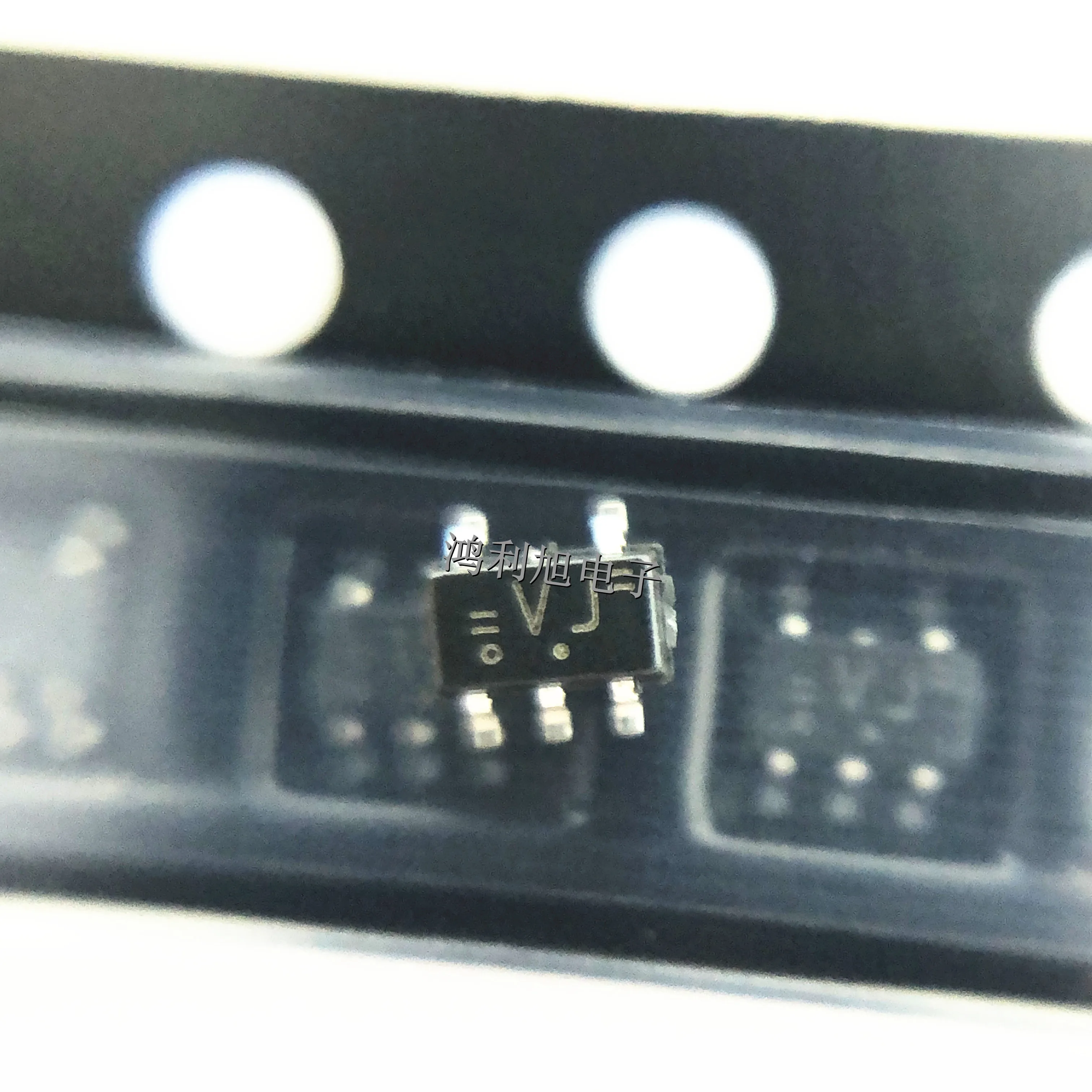 50Pcs/Lot 74LVC1G17…