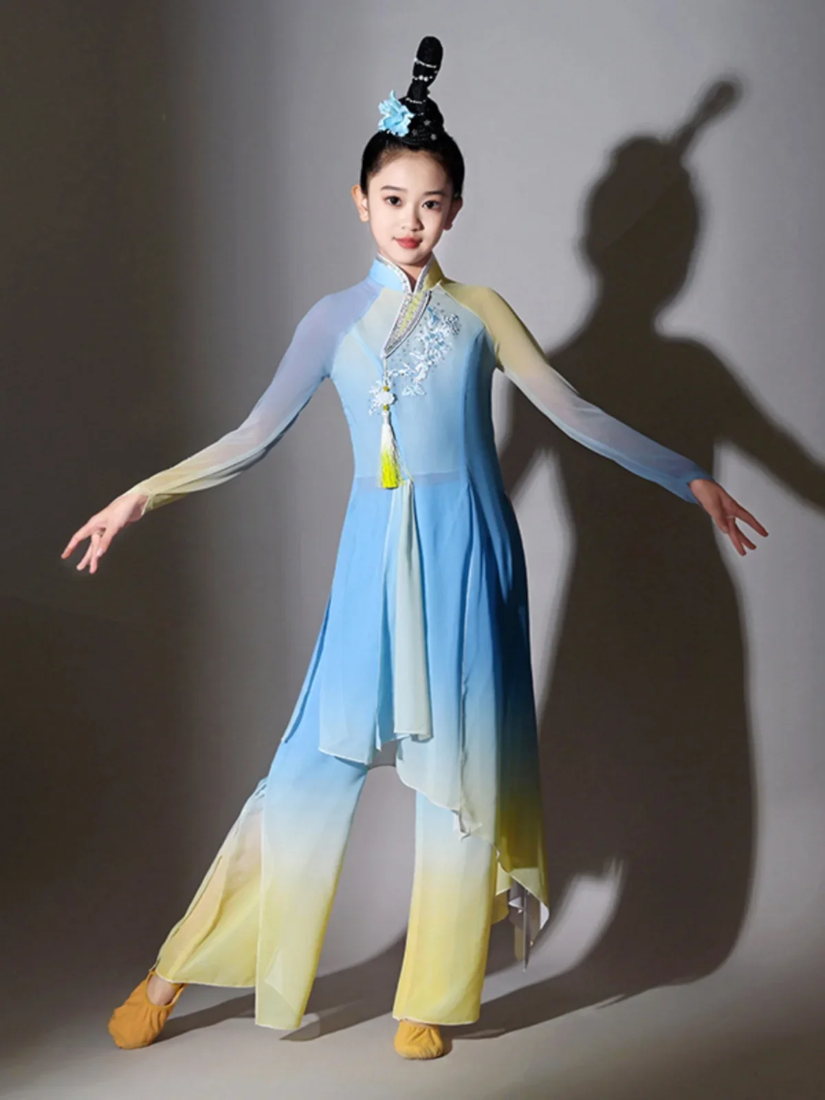 Chinese Stijl Volksdans Klassieke Yangko Kleding Prestaties Kostuums Meisjes Oefenkleding Kinderen Elegante Fan Dans