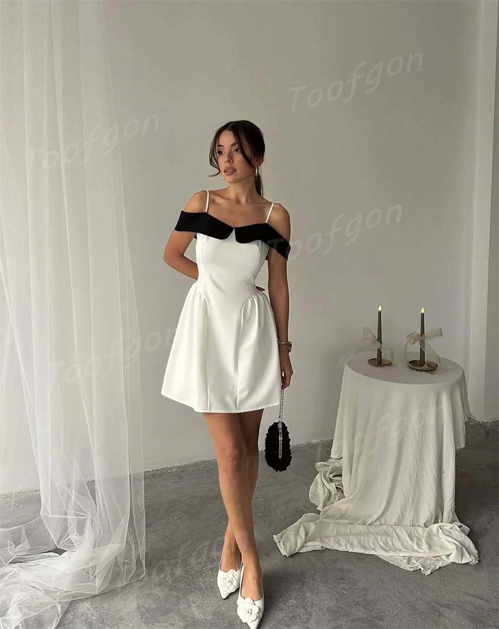 Toofan Schwarz Weiß Spaghettiträger Kurze Abendkleider Maßgeschneidertes A-Linie Mini-Abschlussballkleid Damen Partykleid für besondere Anlässe