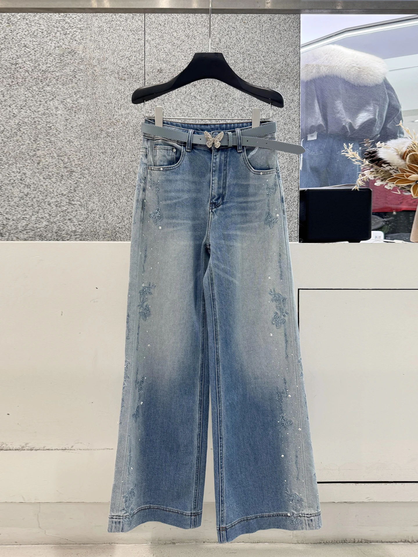 

High Waist Wide Leg Denim Jeans Women's Embroidered Sequin Stitching Casual Style High Oil Summer Design Sensation
