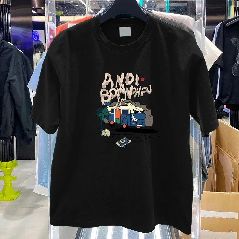 Kaos Pria Terbaru 2025 Desain Neon Mobil dan Pohon Palem Vintage Katun Kasual Musim Panas Ukuran Besar Bernapas Estetika Urban