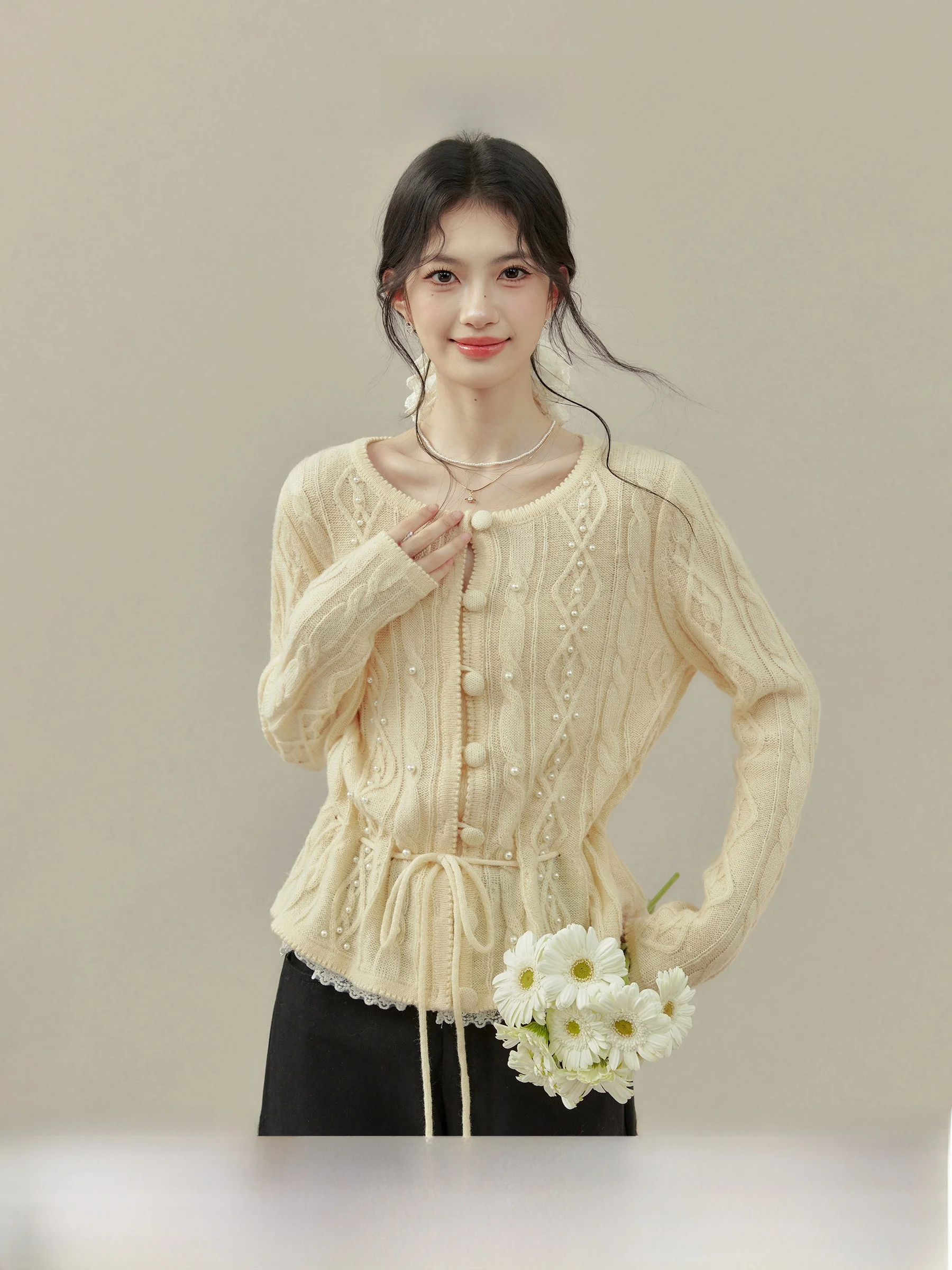 plus Size round Ne ort Knitted Sweater with Belt Casual Sle Inner Wear Yellow Top for Plump Women by Wang Ou Xi