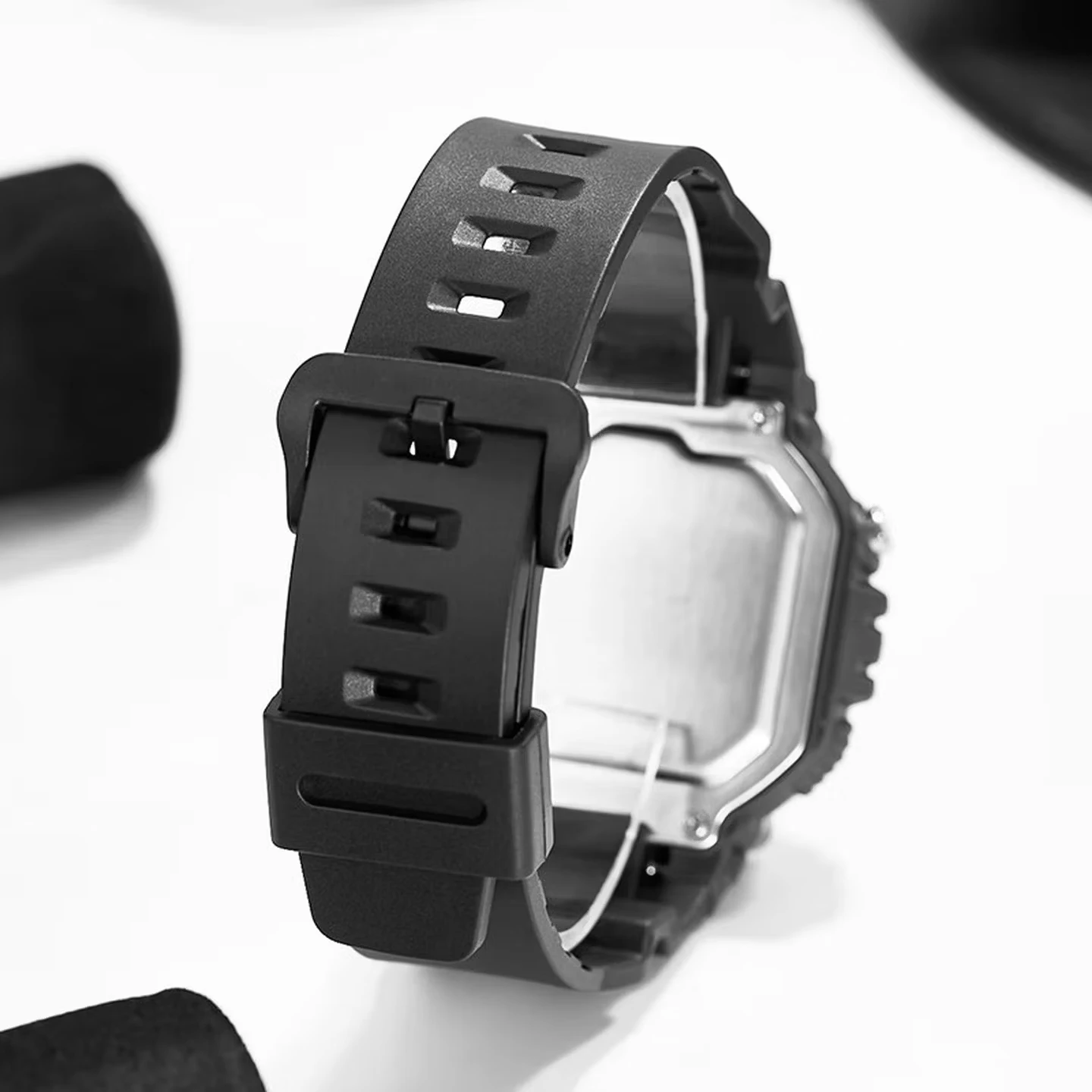 Casio AE‑1600H Series | Digital Sport Watch | Resin Band | 100M Water Resistant | Dual Time | 5 Alarms | 10‑Year Battery
