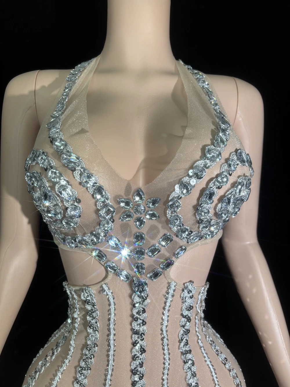 Ropa para sesión de fotos de mujer, disfraz de cantante, traje Sexy de malla transparente con espalda descubierta, vestido de cola para celebración de boda, noche, graduación y cumpleaños