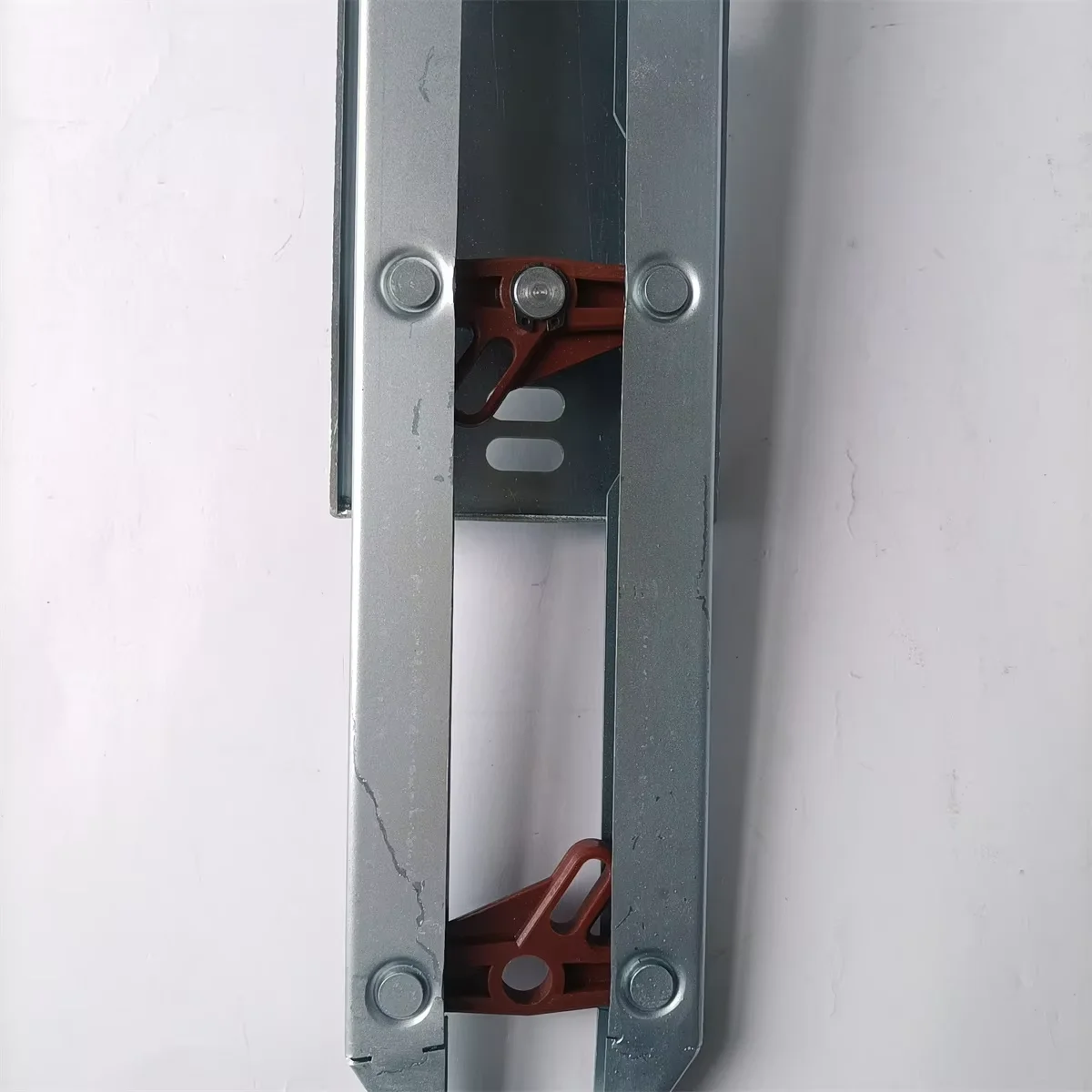 Porta dell'ascensore Skate Direzione sinistra CSK-VF00CD000 Lunghezza totale 470 mm Pezzi di ricambio per ascensore Pezzi di ricambio per ascensore