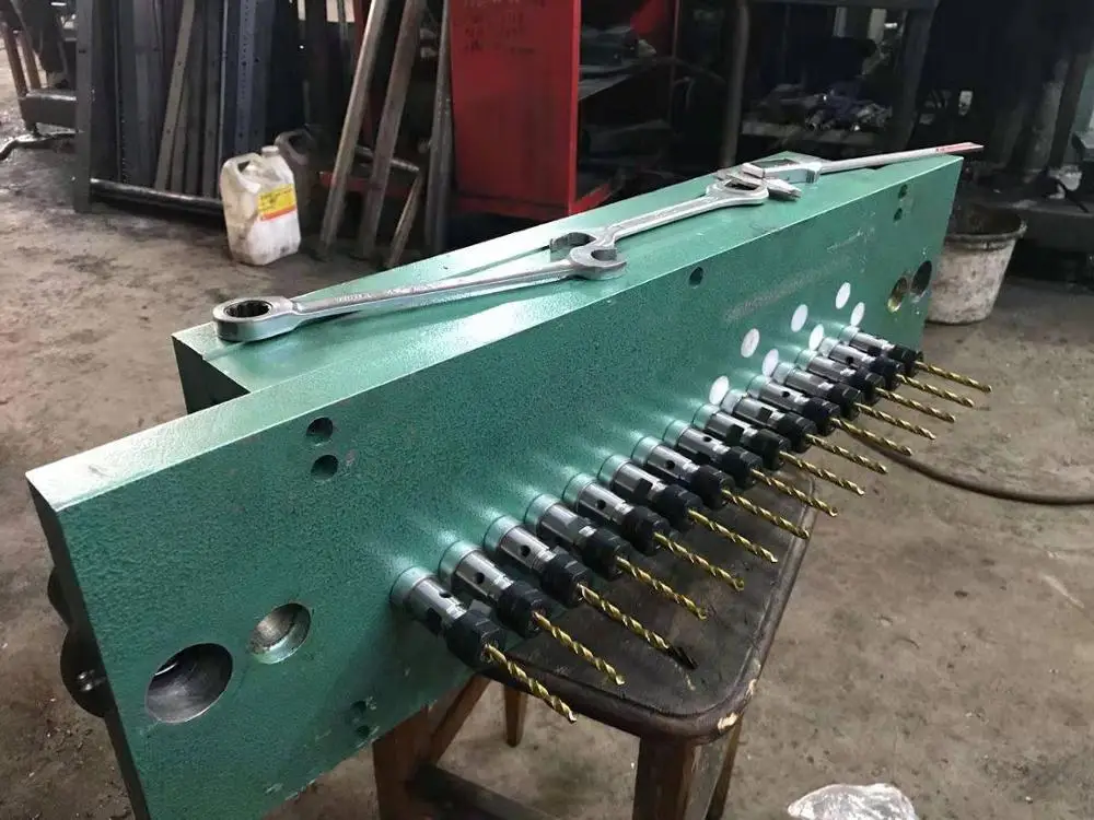 

Adjustable Multispindle Head for Gang Drilling - Multiple Spindle Tapping Tool for Steel Drilling Machine
