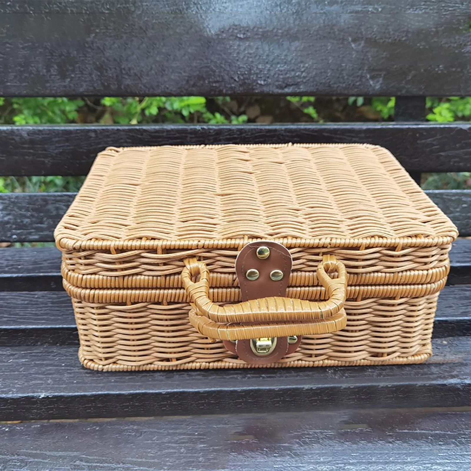 Scatola portaoggetti in Rattan cestino valigia in legno per Picnic fuori festa viaggio soggiorno vestiti giocattolo cestini di alghe intrecciate in