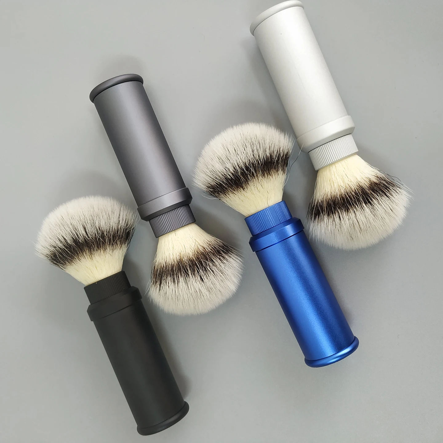 

Dscosmetic Travel CN6 synthetic hair shaving brush for man wet shaving