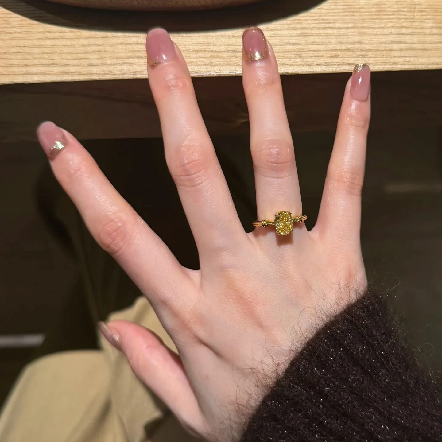 Fashion Knot Design S925 Sterling Silver Ring Ice Flower Cut Pigeon Egg Yellow Diamond Exquisite High end Opening Ring for Women