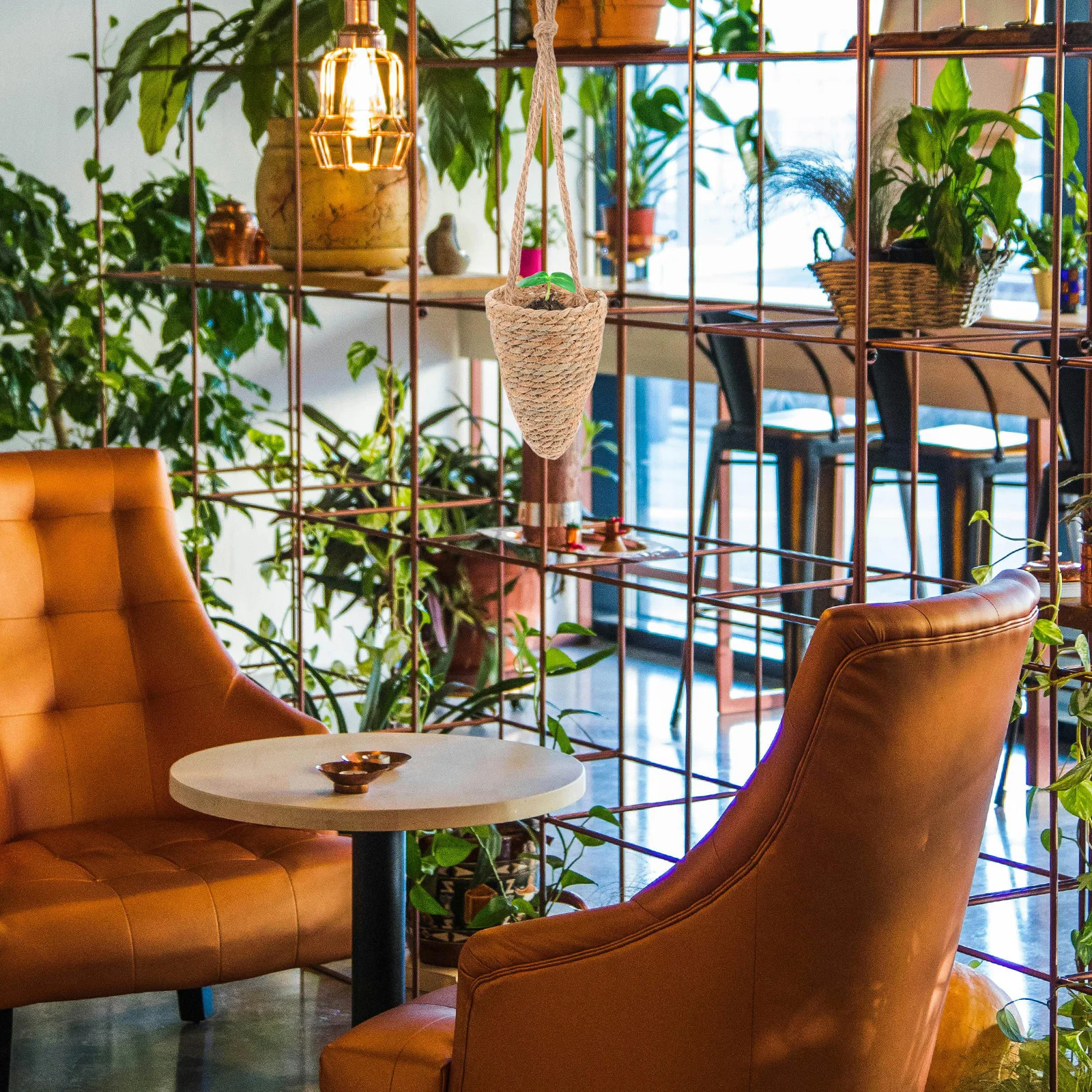 Natural Straw Hanging Basket Cone Plant Pot for Balcony Garden Home Decor Woven Rattan Flowerpot Wall Hanging Planter Basket