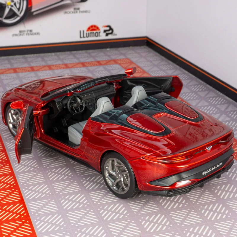 1:32 Bentley Mulliner Bacalar convertible alloy sports car model with rich details, fine workmanship, and good quality