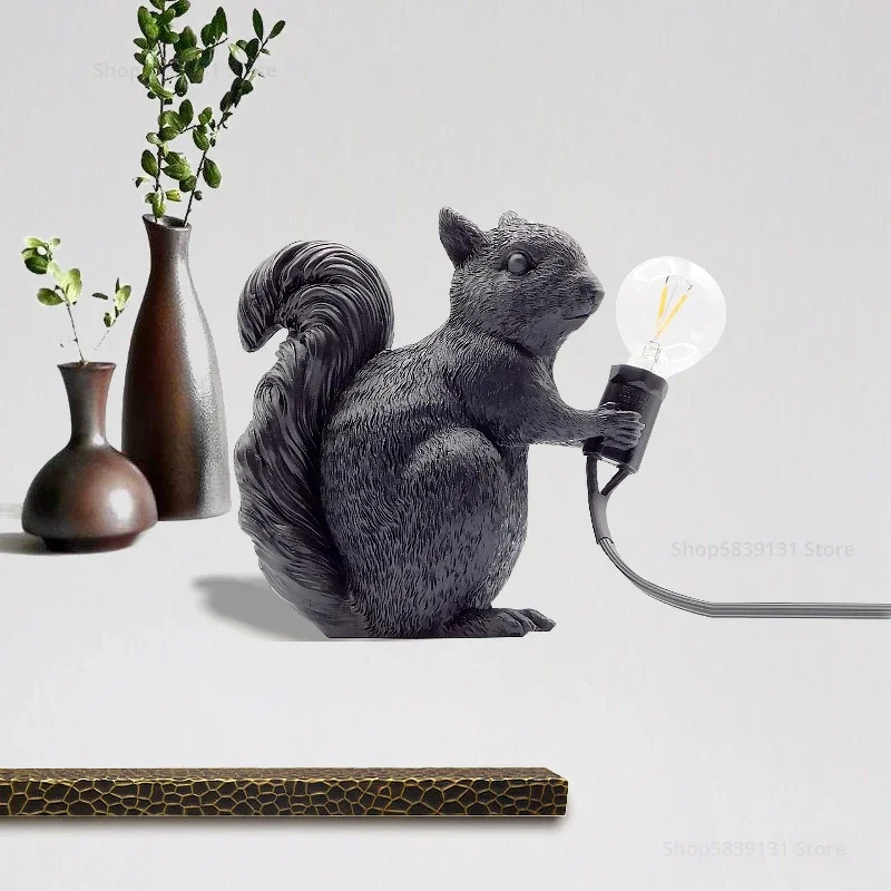 Nordic Italian Mini Squirrel Table Lamps New Creative Decorative Table Lamp Bedside Lamp Ins Animal Modern LED Black Desk Lights