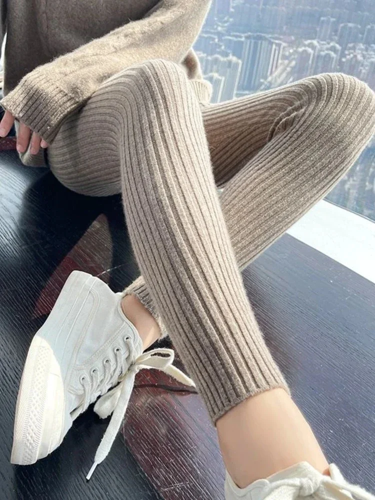 2026 Autumn New Knitted Warm Wool Pants Stripes Slim Fit Vertical Leggings for Women Black High Waist Elasticity Leggings