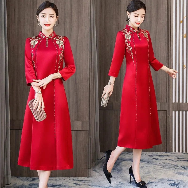 

Вьетнамское платье Aodai Cheongsam для женщин в стиле ретро с традиционной цветочной вышивкой, атласное свадебное вечернее вьетнамское платье