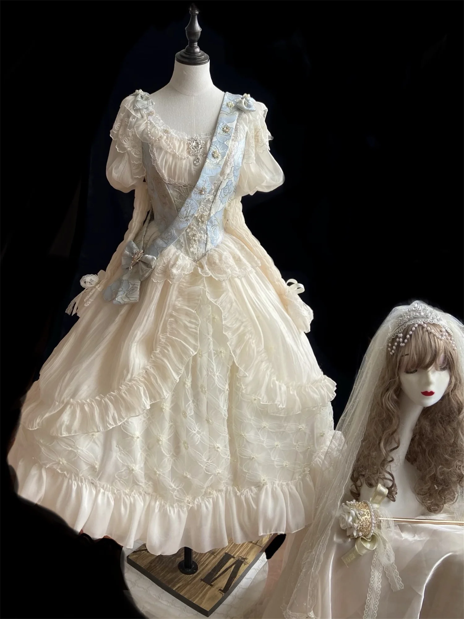 Original Lolita Adult Wedding Dress Embroidered Lace Gorgeous Long Yarn Dress Princess Dress