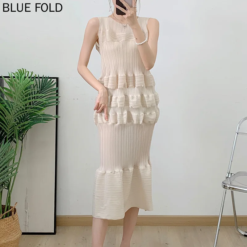 MIYAKE-Pleated Dress Buttocks Wrapped Lantern Wave Chiffon Straight Sleeveless Princess Sexy Socialite PLEATS High Quality Robe