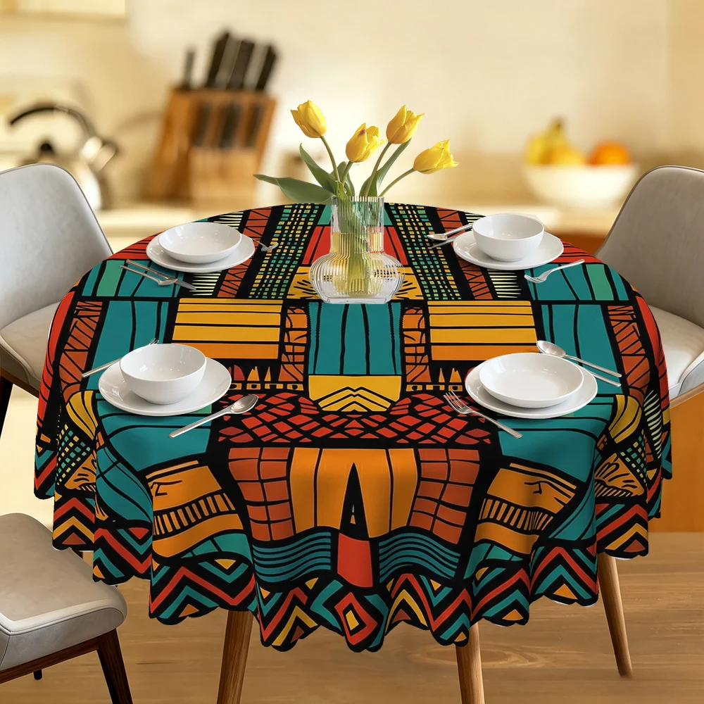 One African ethnic style geometric pattern tablecloth, available in round, rectangular and square shapes.zyc