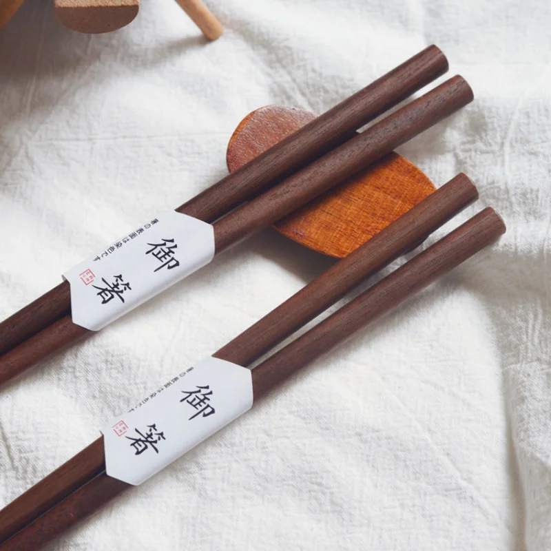 Japanese Walnut Chopsticks Solid Wood Pointed Round Chopsticks Wooden Tableware Eco-friendly Material Home Kitchen Supplies