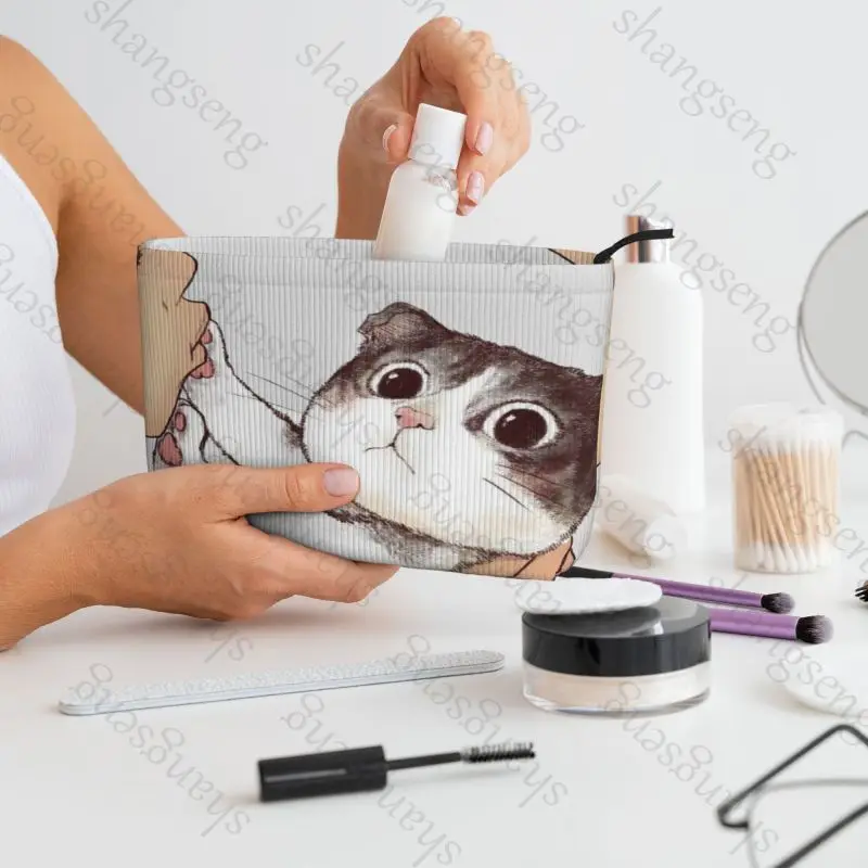 Cute Kissing Cat Corduroy cosmetic bag portable travel toiletries bag, beauty makeup skin care sundries storage bag