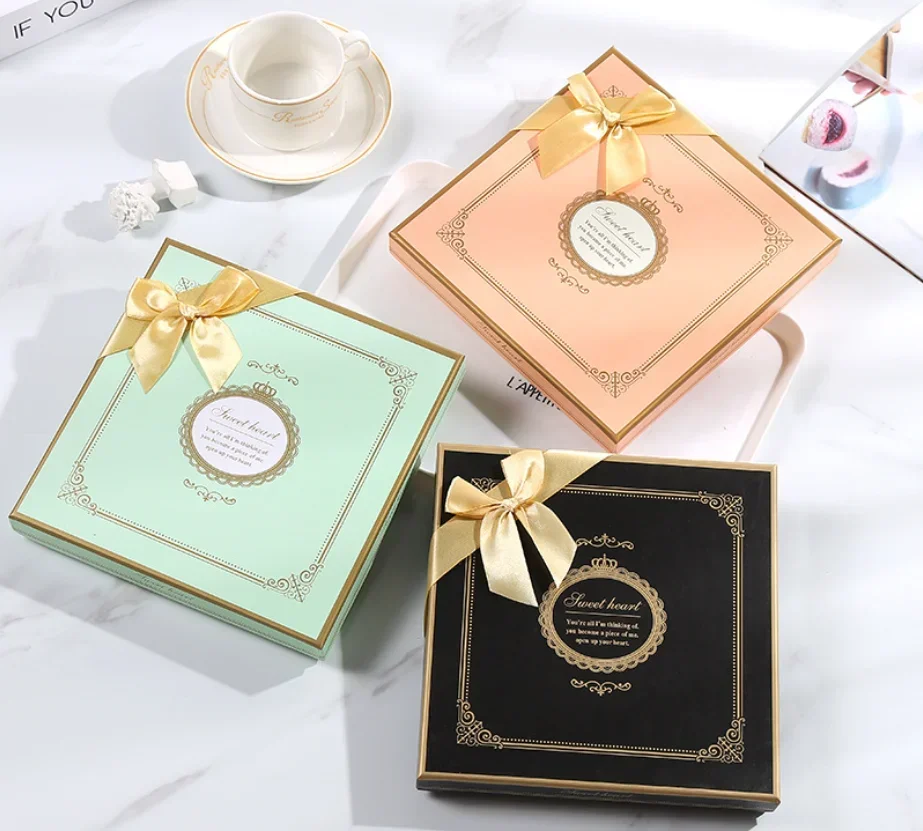 25 Grid Square Chocolate Box Wedding Birthday Valentine's Day Gifts Wrapping Paper Box& Bag Crown Candy Packaging Boxes