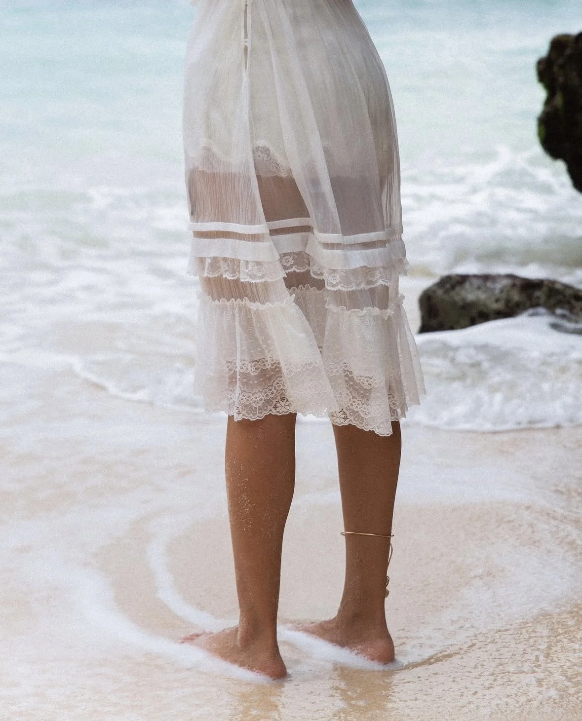 Sexy Chic Sheer Summer Skirt Women French Style Transparent Lace Tiered White Vocation Beach Ruffles Ladies Long Skirts New