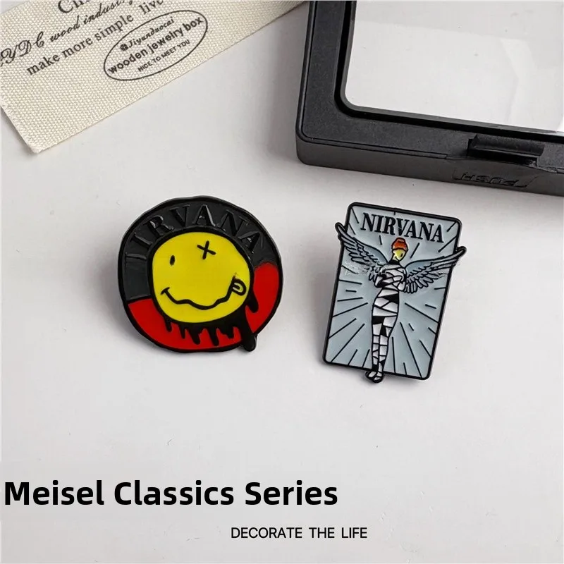 نيرفانا باند شعار موسيقى الروك شارة بدبوس كورت كوبين حقيبة الظهر التذكارية ملحق مادة سبيكة عملية مطرزة جديدة...