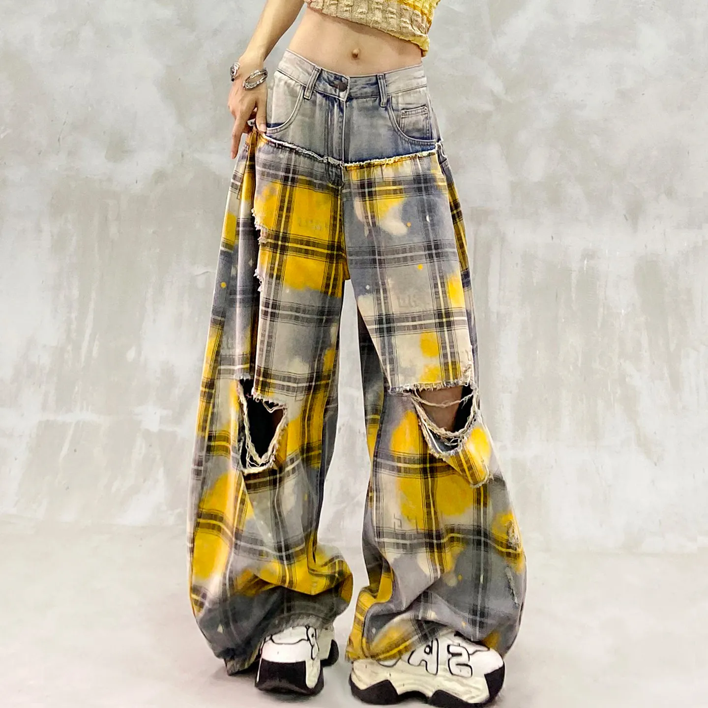 Plaid Patchwork Barrel Pants Womens Ripped Denim Jeans High Rise Loose Curved Leg Cut for Summer Everyday Casual Wardrobes