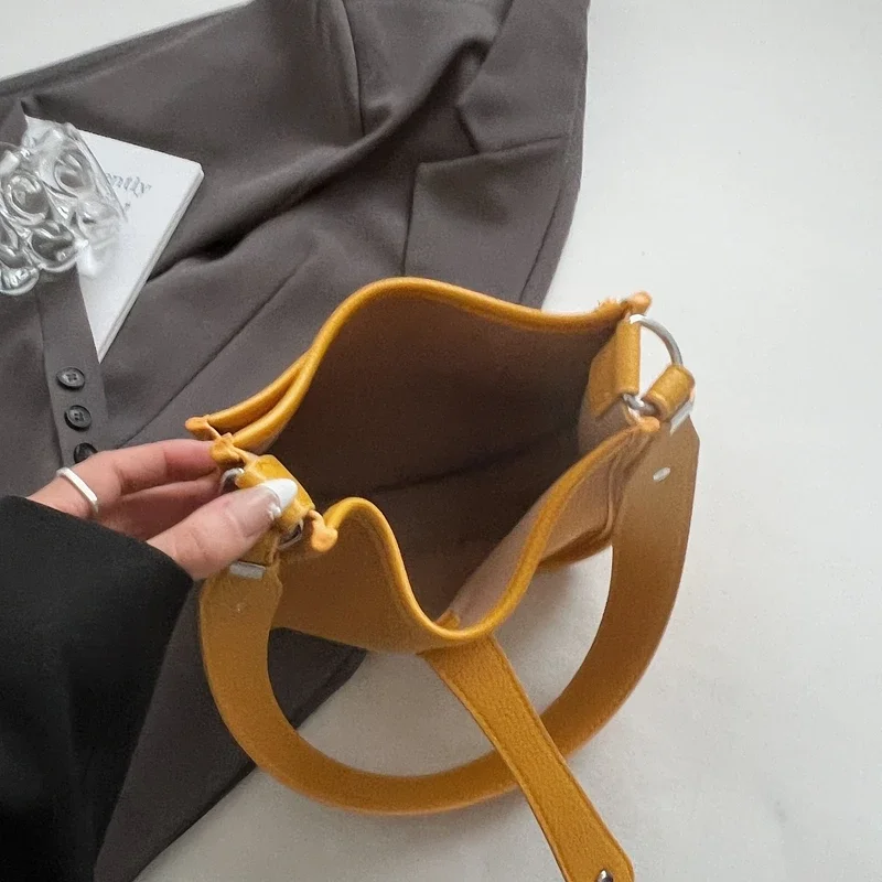 여성용 클래식하고 우아한 가죽 토트백, 유명 디자이너의 여성용 메신저백, 크로스바디 숄더 스트랩 포함