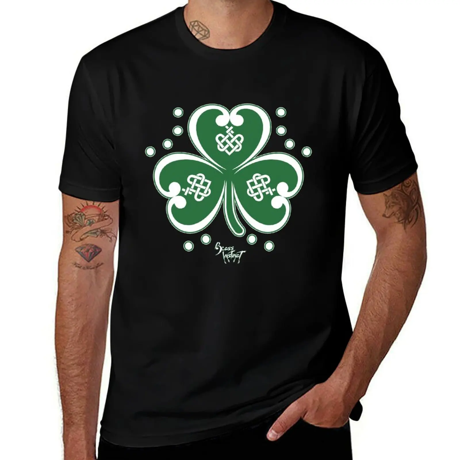 Bass Instinct Clover Bass T-Shirt Lightweight Hiking T-Shirt