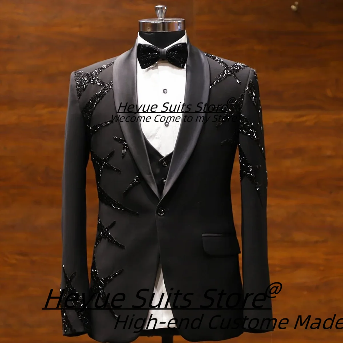

Luxuly Black Shiny Beadwork Men Suits Customized Slim Fit Shawl Lapel Groom Tuxedos 3 Pieces Sets Male Prom Blazers Ropa Hombre