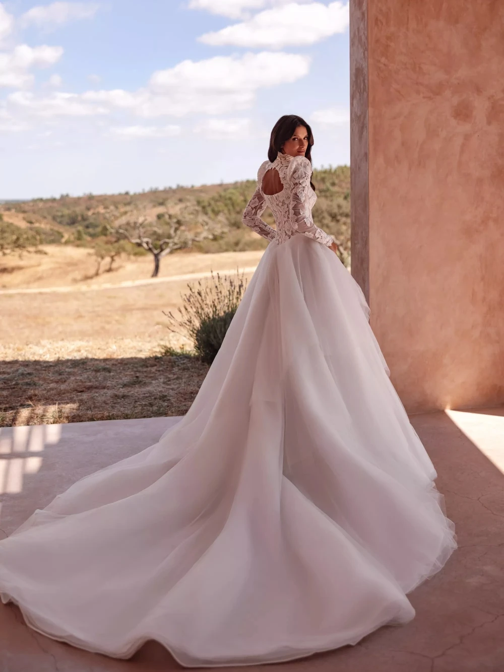 Glamorous Appliques Two Pieces Wedding Dress, Chic Princess Long Train Bridal Gown, Customized Dreamy Flowing Bride Wear