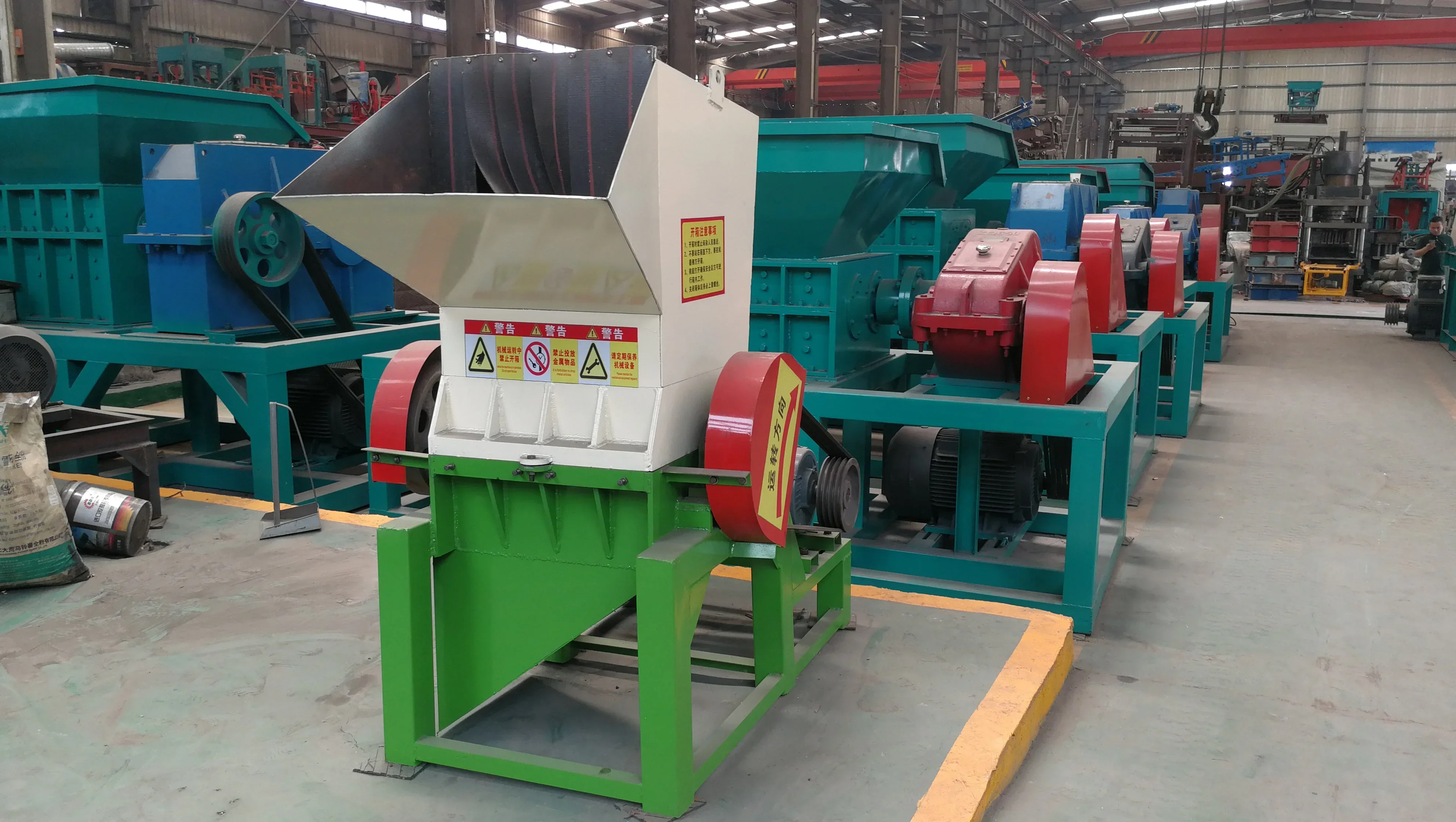 Durable and long-lasting plastic crusher recycle crusher plastic bottles plastic crusher machine china