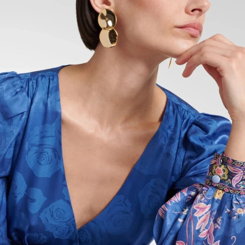 Europe America Designer Top Quality Brass Plated 18K Gold Smooth Circular Earrings Women Delicate Jewelry