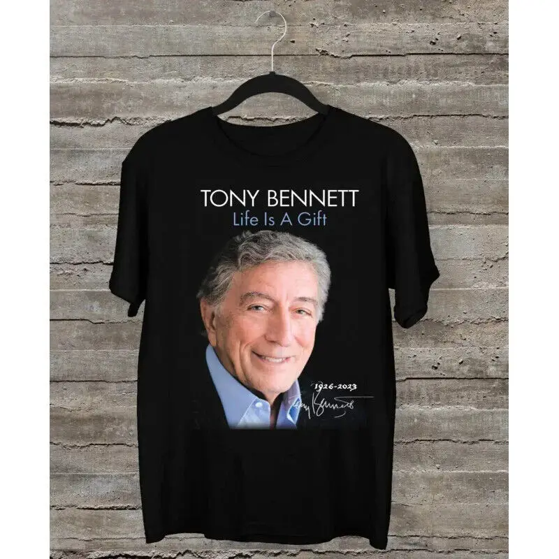 New Tony Bennett 1926 2023 Gift For Fan Black S-2345XL Unisex T-Shirt