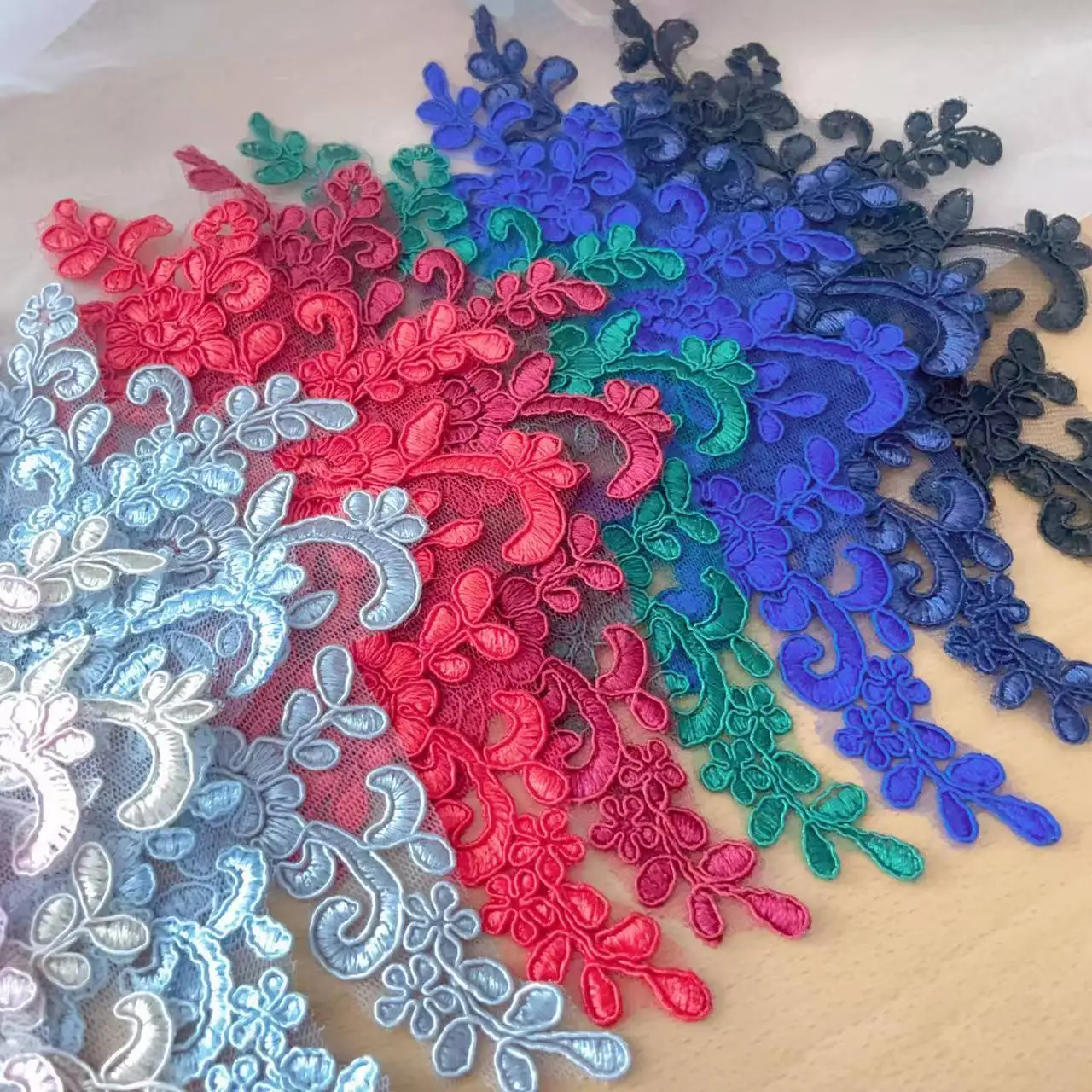 10 Stück/5 Paar. Hochwertige Randspitze verspiegelte Blumen. Hochzeitskleid Hochzeitsschuhe Kopfschmuck DIY Nähzubehör RS2506253 – Detail 9