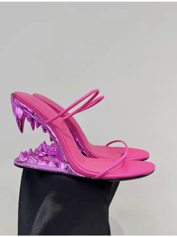 2026 Zomer Nieuwe Metalen Tijger Tanden Enkel Schoenen, Hoge Hakken, Modeshow, Dameskleding, Maat 44 Dames Sandalen