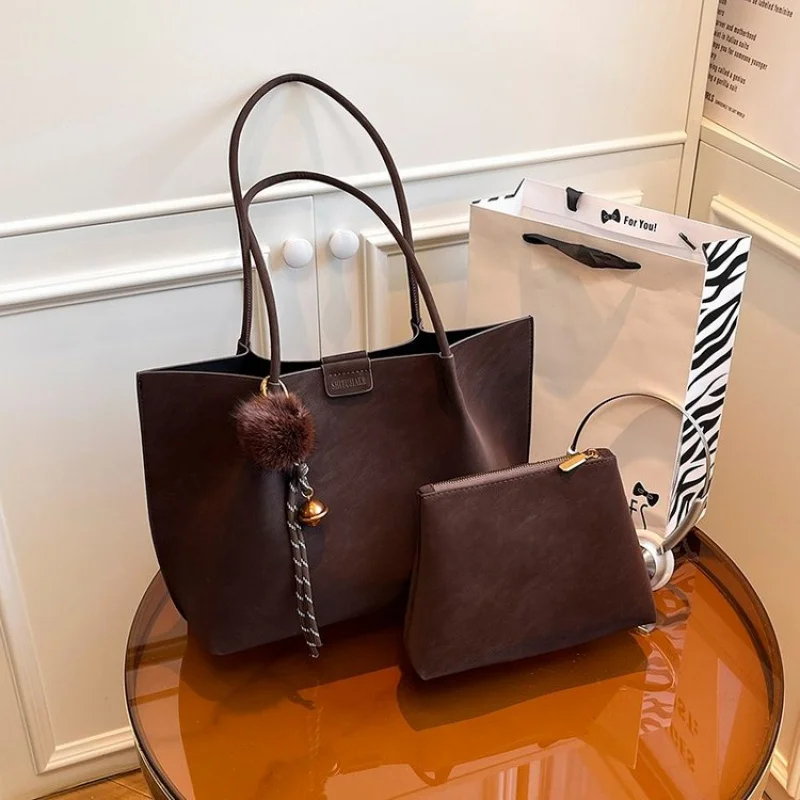 

Luxury Women's Casual Leather Tote Bag Trendy Commuter Classic Elegant Ladies Vintage Fashionable Crossbody Bag