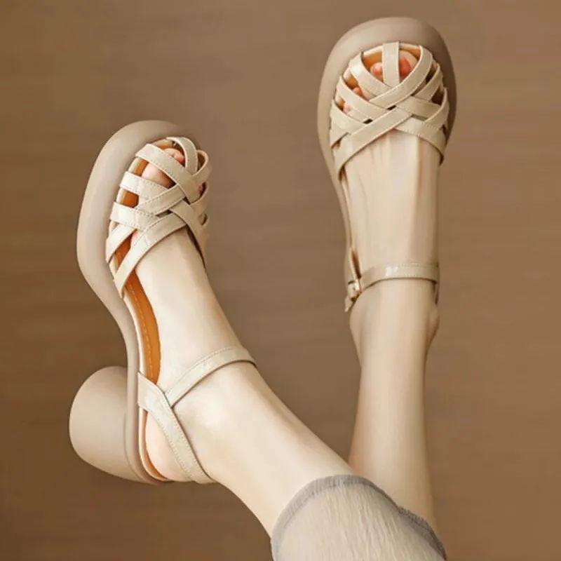 Новые летние босоножки на толстом высоком каблуке в китайском стиле и новый стиль 2025 года, с полым тонким ремешком, мягкая подошва, римские водонепроницаемые сандалии на платформе