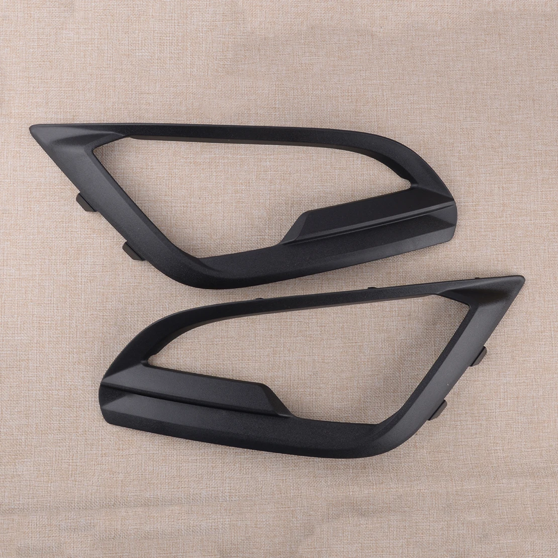 

Car Front Left & Right Bumper Fog Light Cover Lamp Trim Bezel Black Fit for Ford EcoSport 2021 2020 2019 2018 ABS Plastic