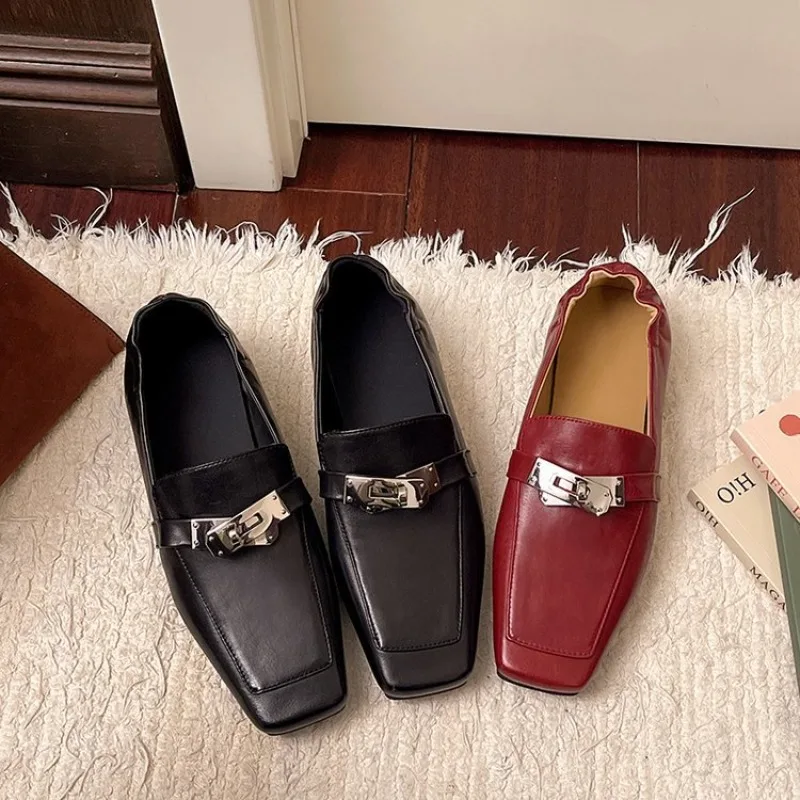 

Новые модные женские туфли на среднем квадратном каблуке, повседневные, из натуральной кожи, больших размеров