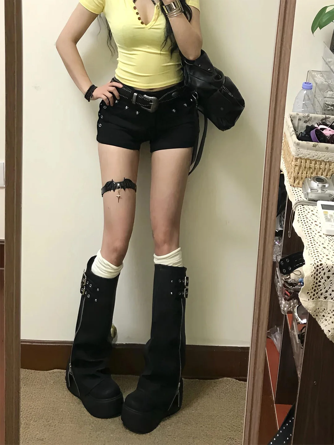 Low Waist Rivet Denim Super Short Shorts Women's Sexy Slim Fit Hot Pants Retro Style Spring Summer New Arrival plus Size