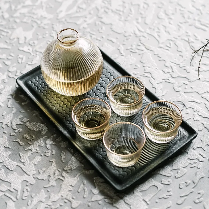 Japanese Style Clear Glass Sake Set with Gold Rim One Decanter and Four Cups for Home Bar Party Gift