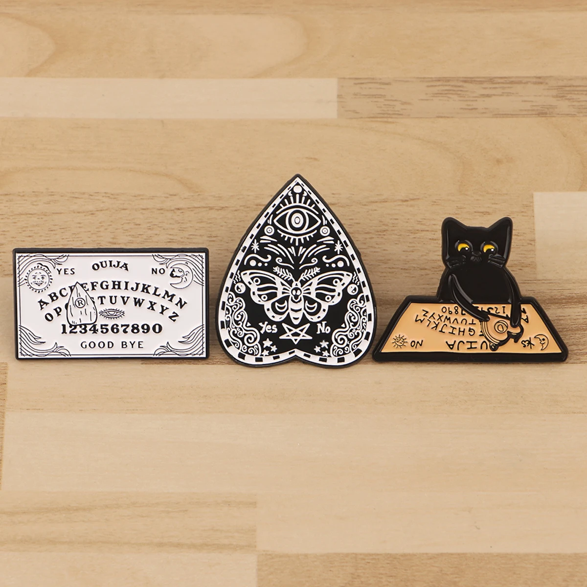 Black Cat Ouija Enamel Pin Halloween Witch Badges on Backpack Brooches for Women Lapel Pins Cosplay Accessories Toys Gift