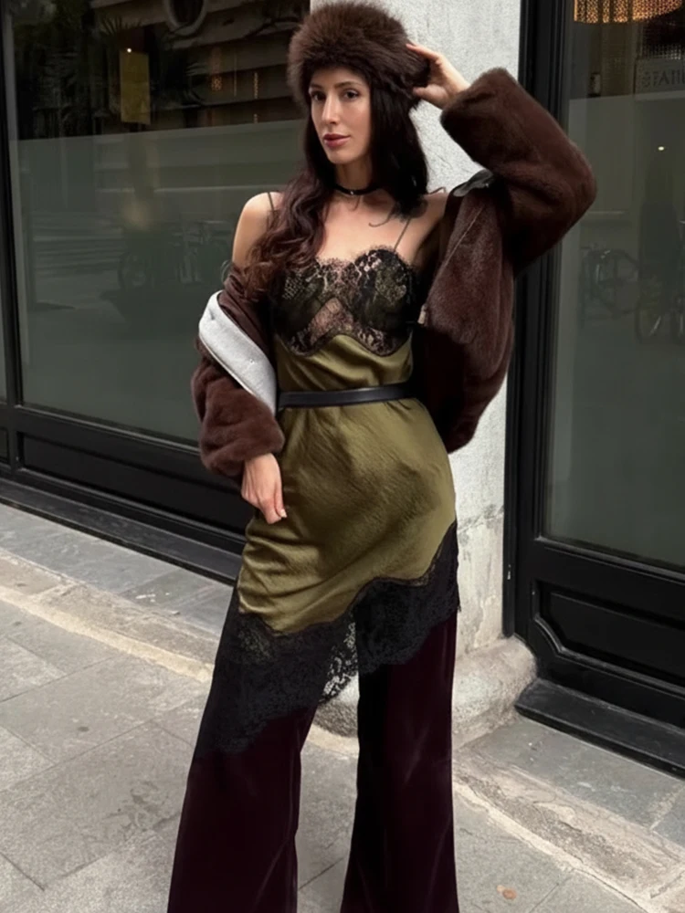 เดรสสายเดี่ยวผ้าซาตินลูกไม้แบบไม่สมมาตรสำหรับผู้หญิง รุ่น HH Spring Summer Sexy ปี 2026 ดีไซน์หรูหรา สายสปาเก็ตตี้แบบต่อผ้า เหมาะสำหรับงานปาร์ตี้และชายหาด