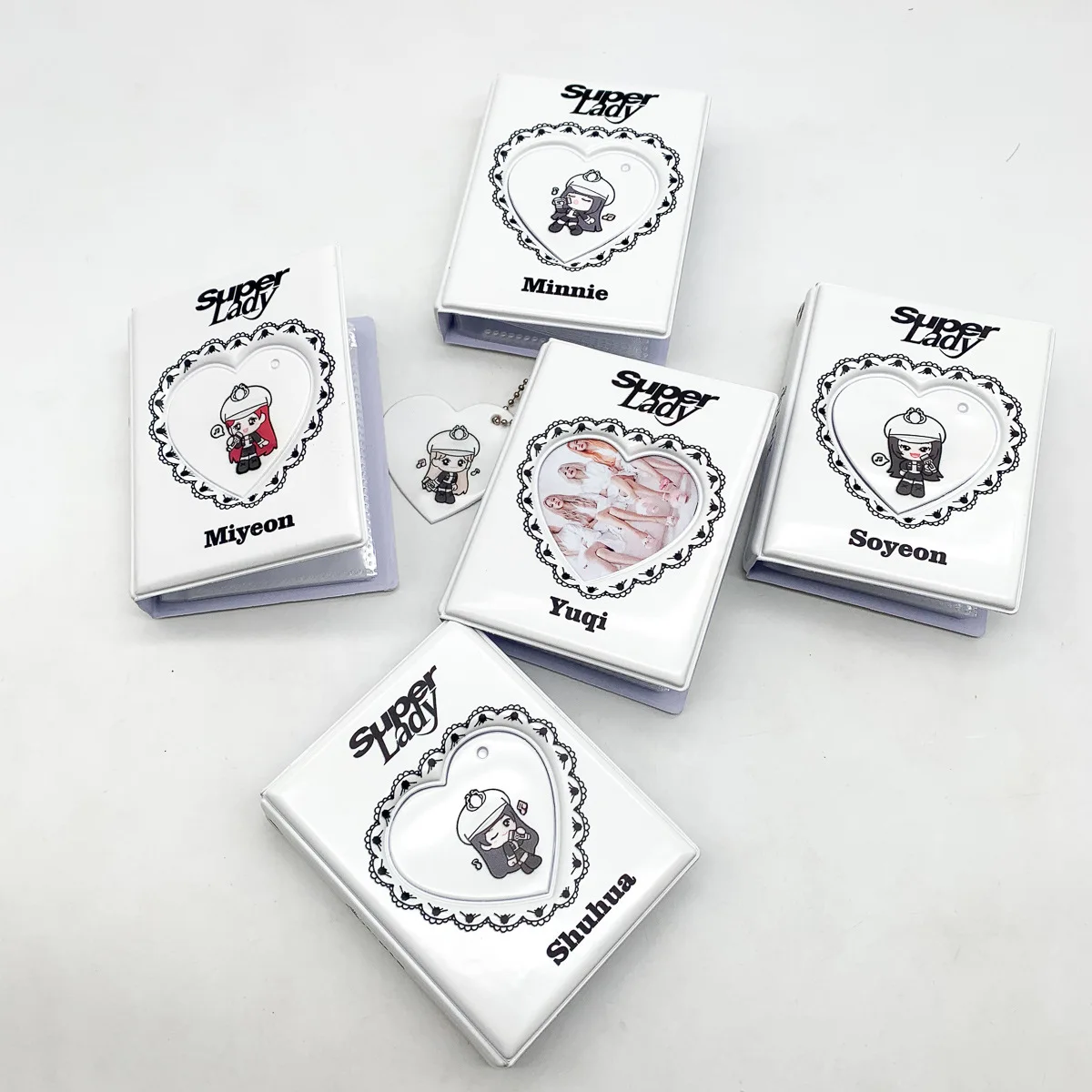 (G) I-DLE [NANDALE: Super Lady] Cartoon Song Yuqi Ye Shuhua Card Album