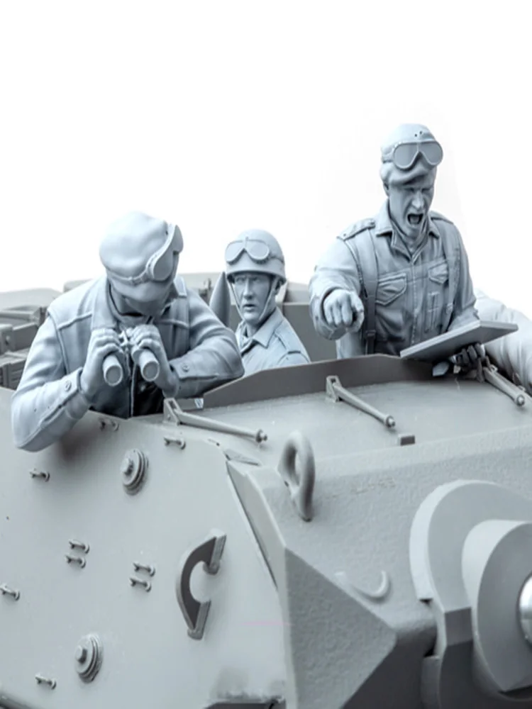 Unassambled  1/16 modern M10 Achilles British Tank Crew   Resin figure miniature model kits Unpainted