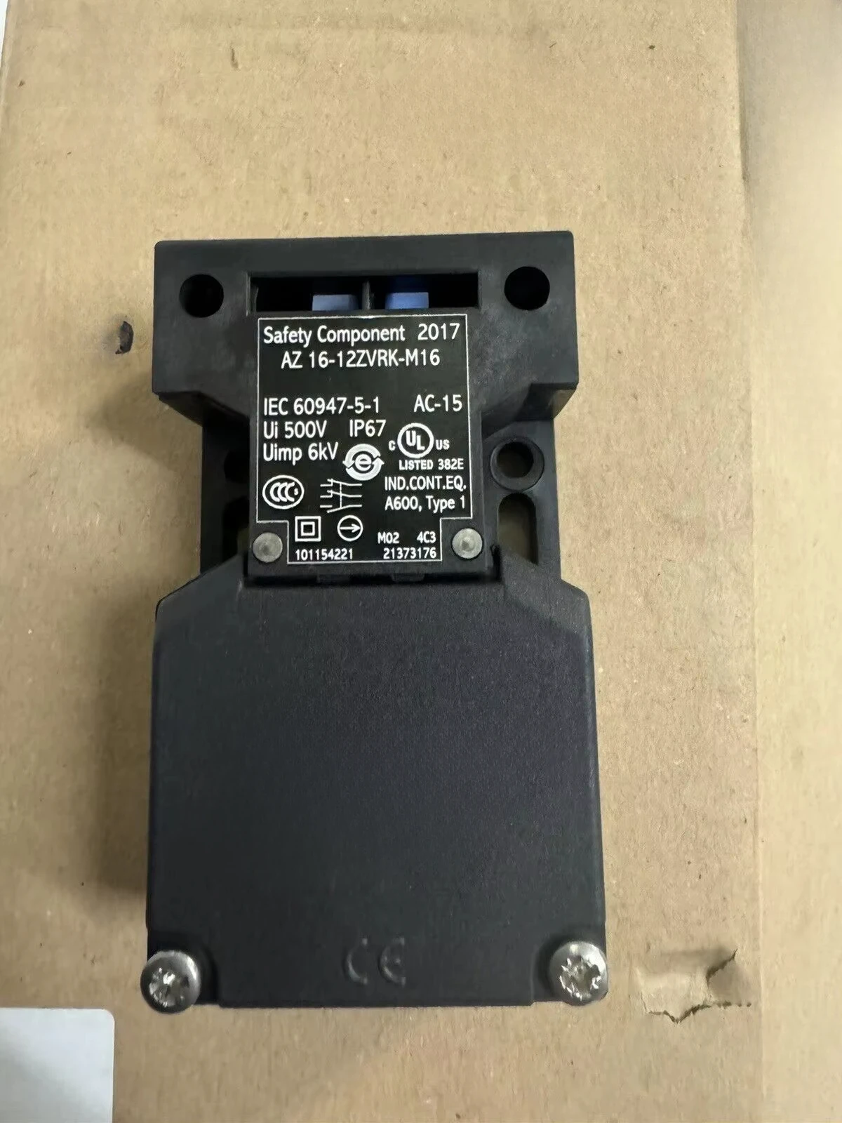 AZ 16-12ZVRK-M16 safety door lock switch