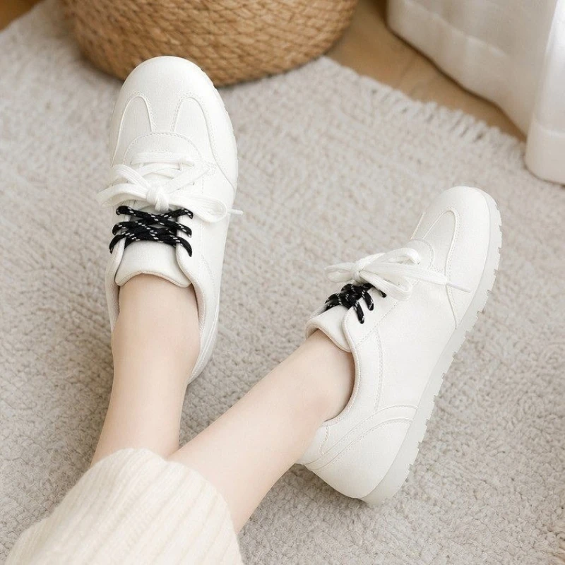 Plus Size Casual Running Sneakers Outdoor Sports Women White Shoes Fashion Breathable Shoes New Novelty Fitness Jogging Trainers